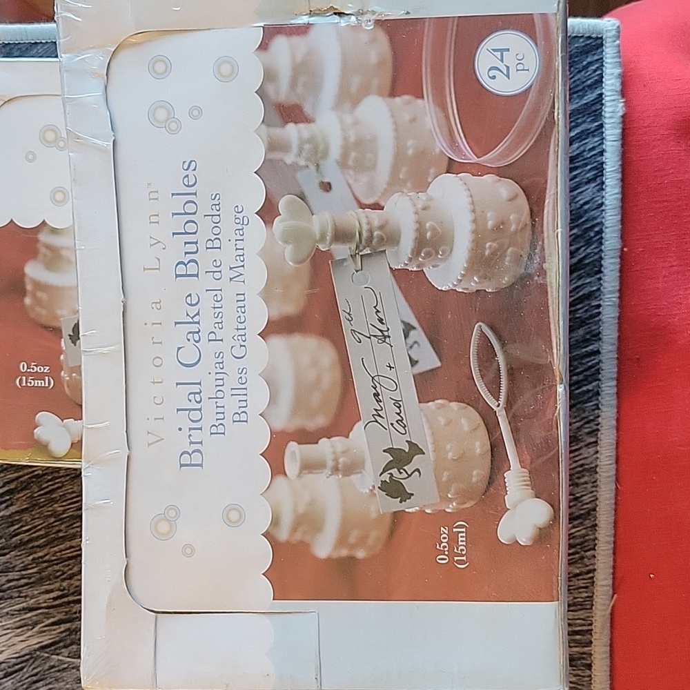 Bridal Cake Bubbles 24 Pack